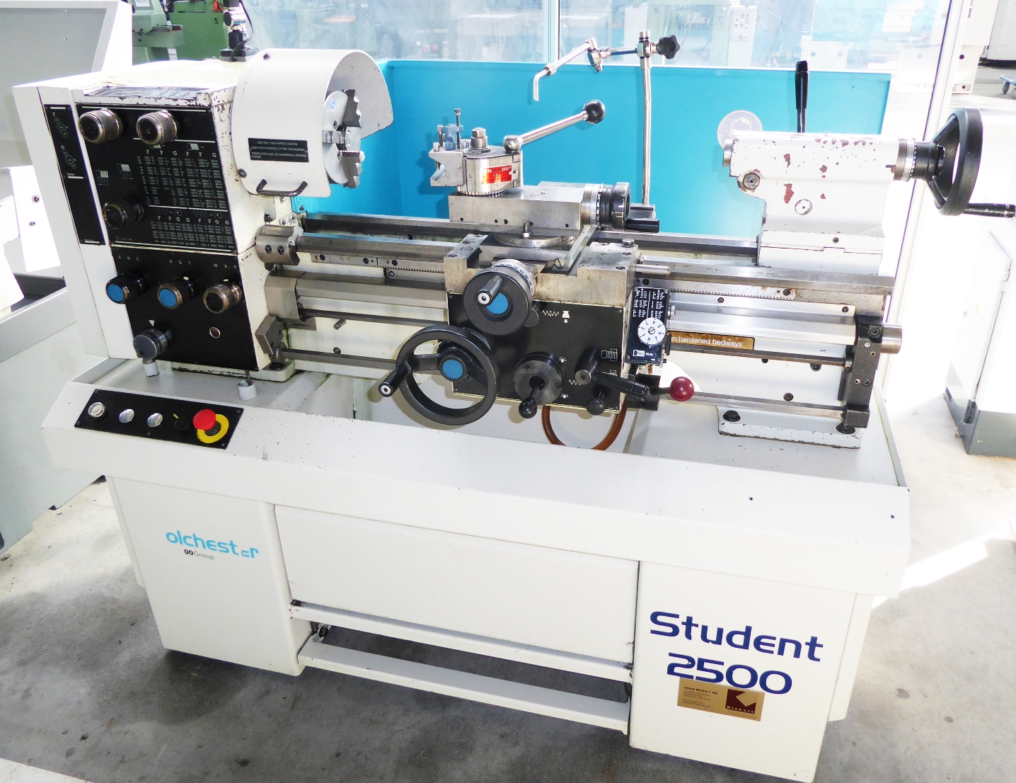 Lathes (CNC and Manual)/COLCHESTER(GB) STUDENT 2500
