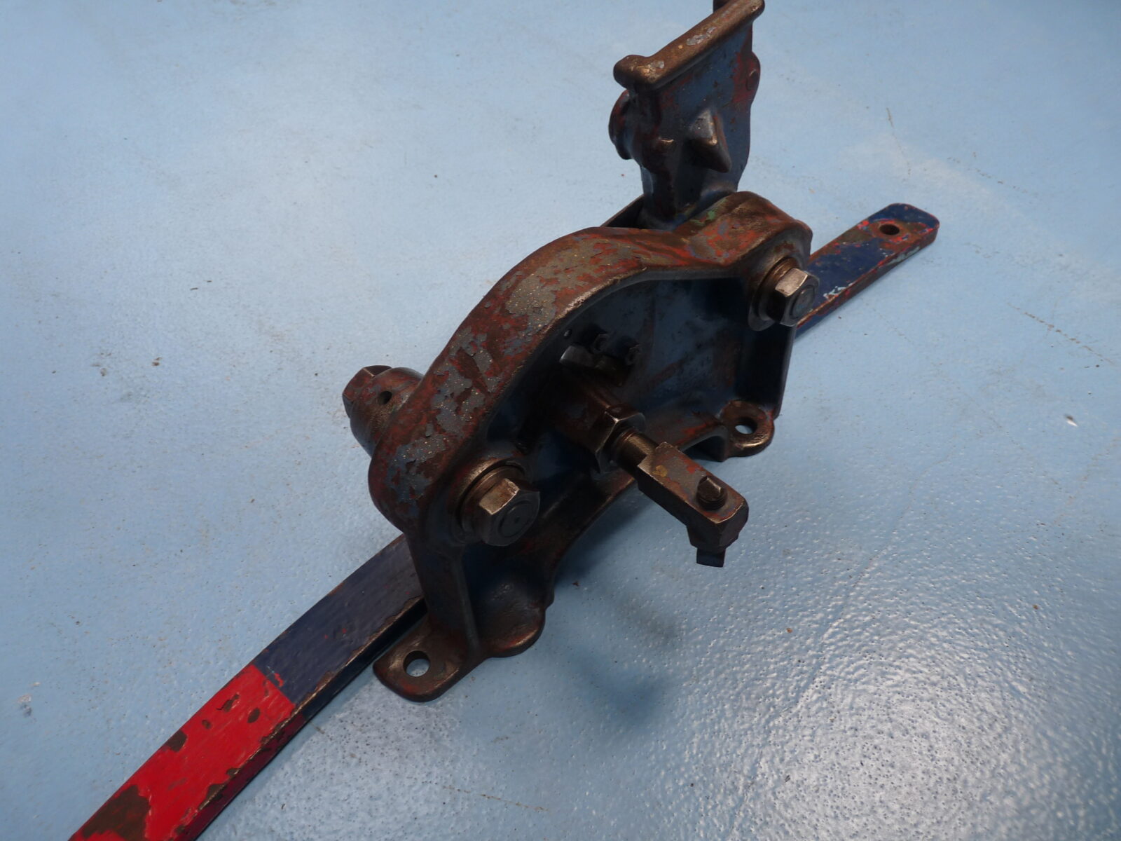 Miscellaneous/Whitney Hand Operated Angle Cropper