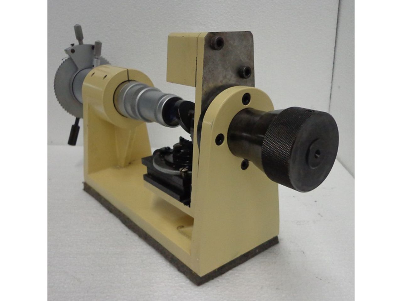 Miscellaneous/HORIZONTAL MICROSCOPE ISOMA TYPE H