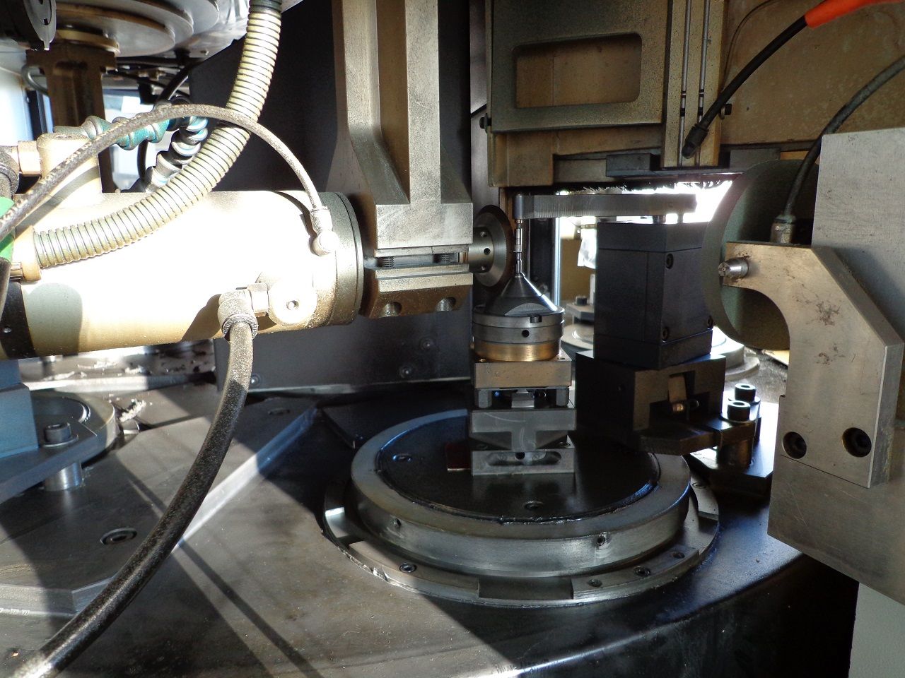 Grinding/GRINDING MACHINE FOR ESCAPE-WHEEL ARCOMEC ARCO-MTR