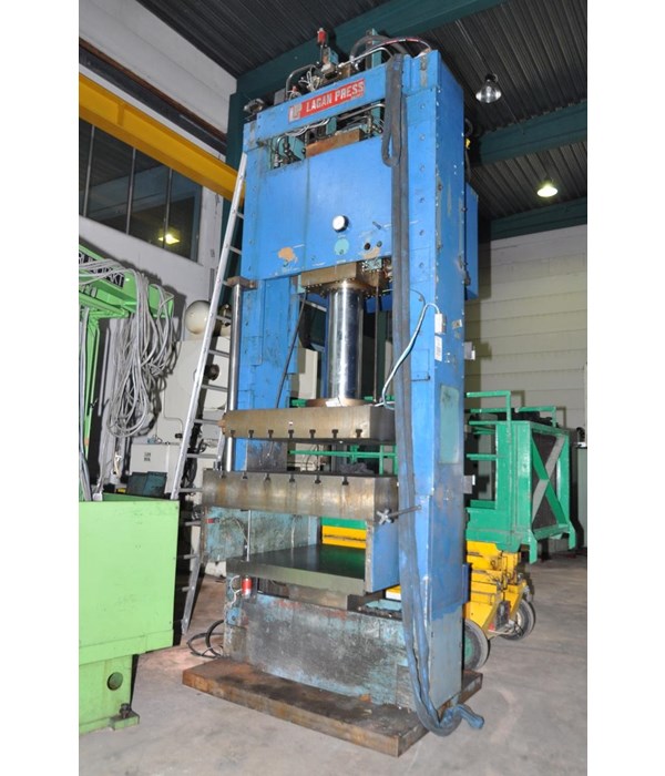 Hydraulic Presses/Lagan 250 A CNC