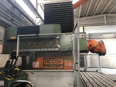 Milling/MECOF CS 1000/A CNC BED MILLING MACHINE