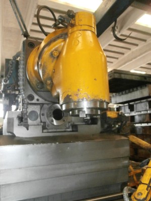 Milling/TOS FGS 32/40 T UNIVERSAL MILLING MACHINE