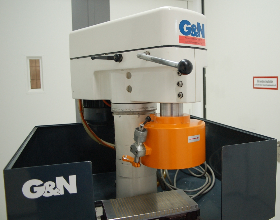 Surface Grinders/GMN MPS 2