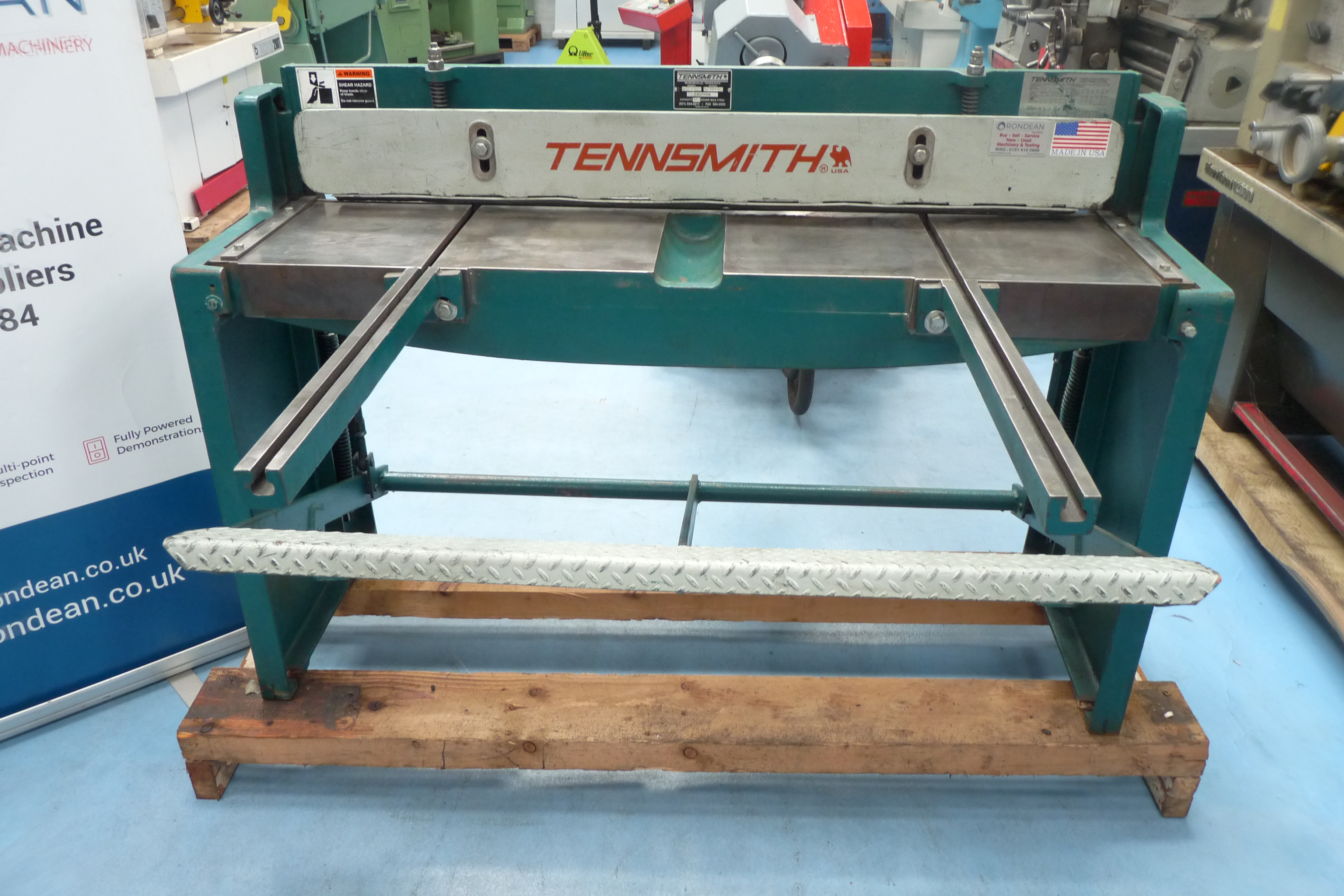 Guillotines/Tennsmith Treadle Shear 52” x 16g - L40515.01