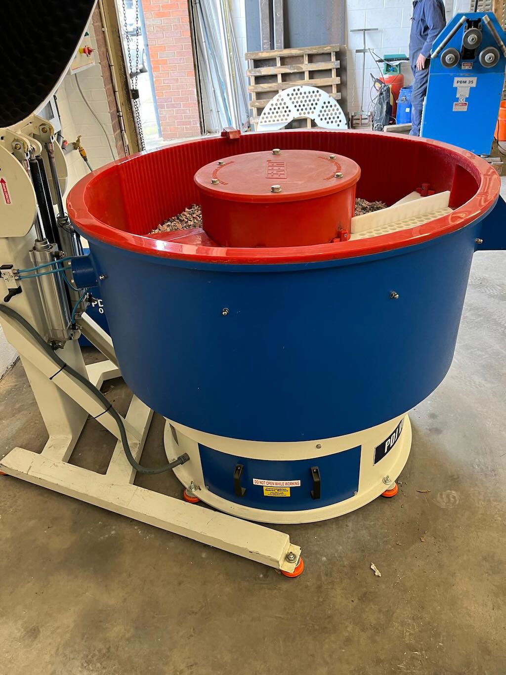 Finishing/EVP-A 350 Litre Vibratory Bowl Finishing Machine