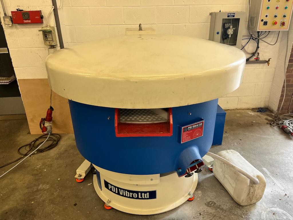 Finishing/EVP-A 350 Litre Vibratory Bowl Finishing Machine