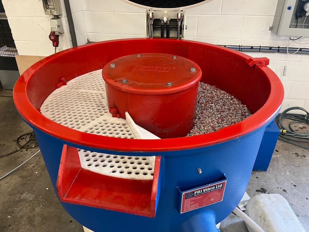 Finishing/EVP-A 350 Litre Vibratory Bowl Finishing Machine