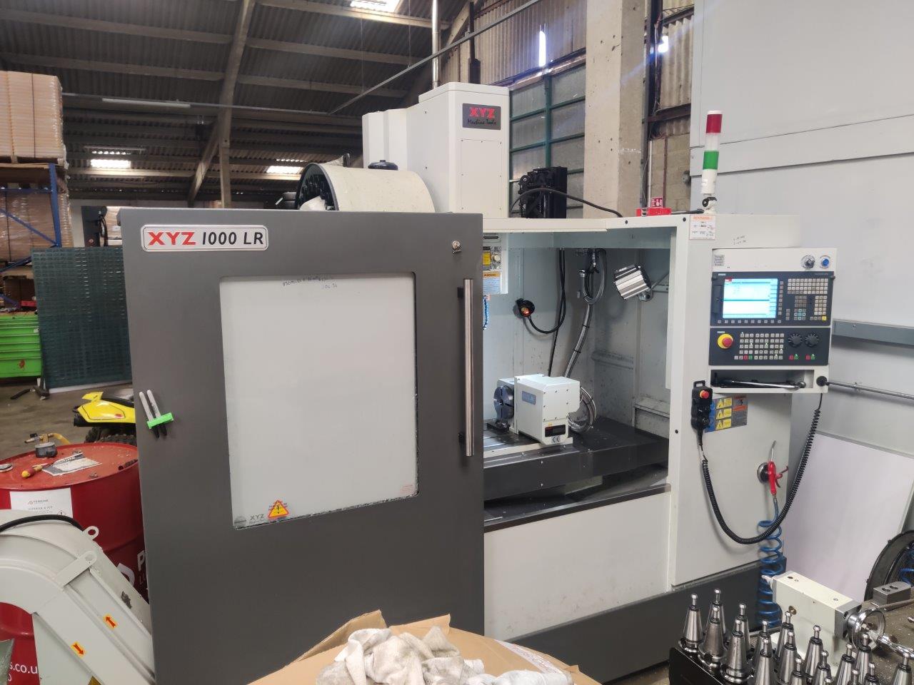 Vertical Machining Centres/Used XYZ 1000LR CNC Vertical Machining Centre (4589)