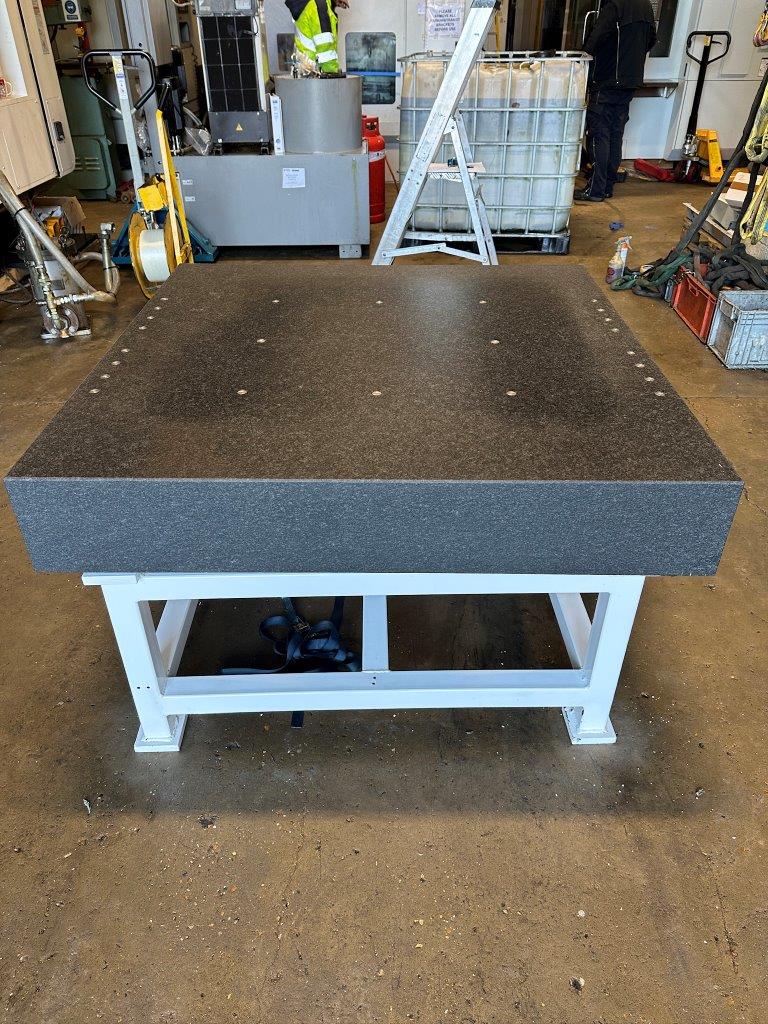 Other Machines/Used Granite Table 4ft (1,220mm) x 4ft (1,220mm) x 760mm high (4623)