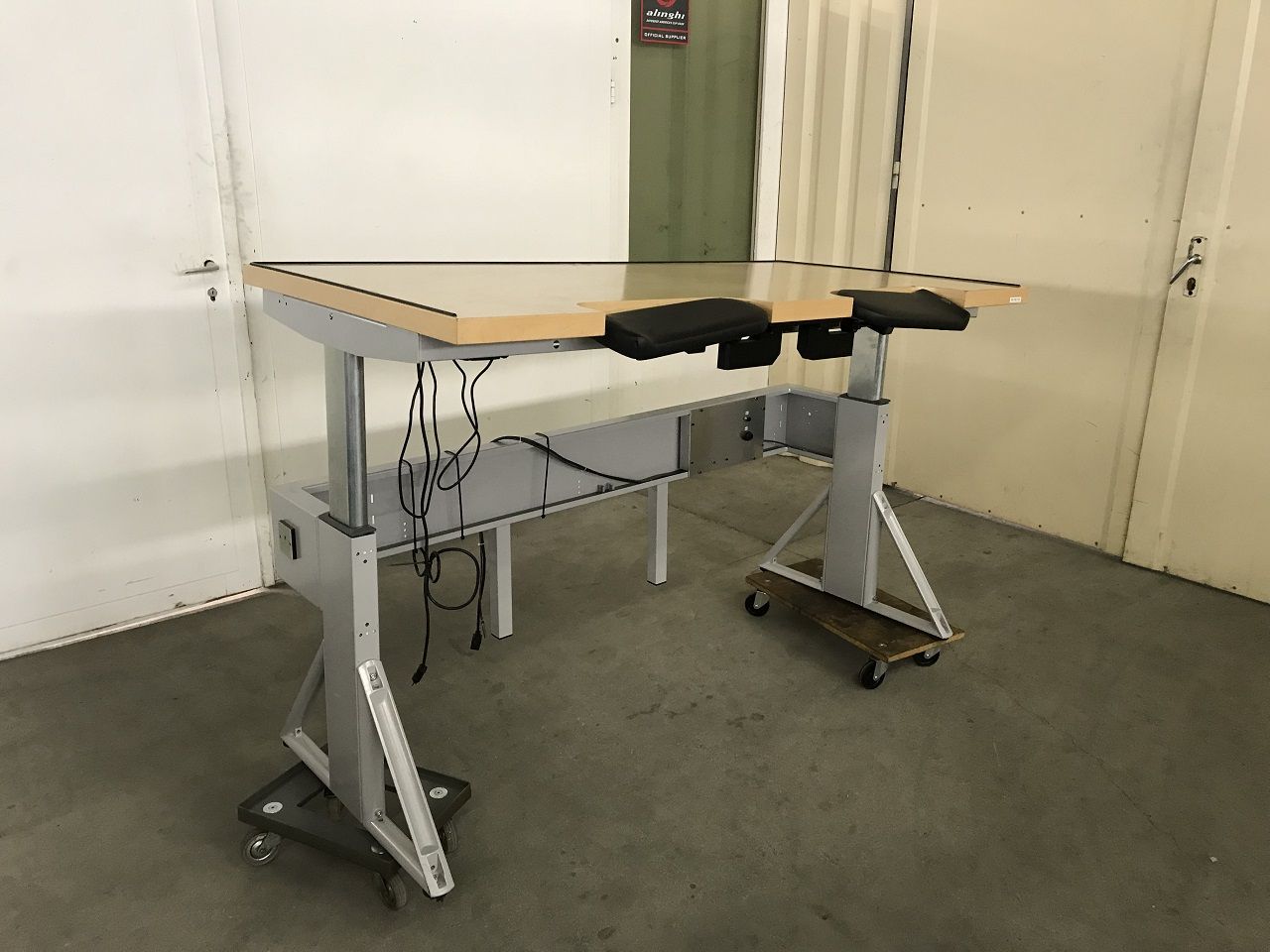 Miscellaneous/WORKBENCH 1600x800 mm.