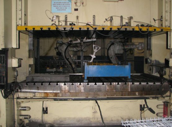 Presses (General)/Komatsu