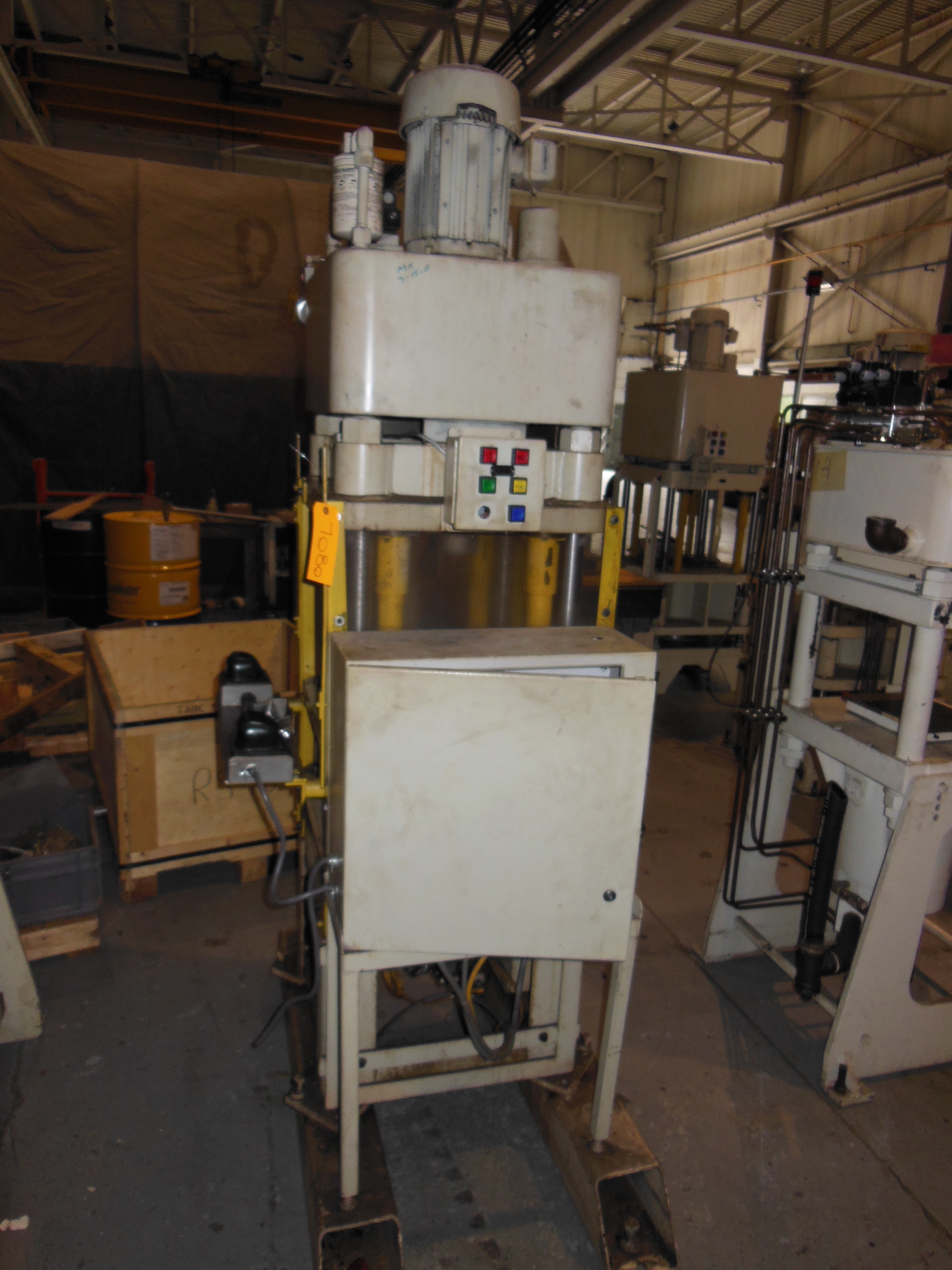 Hydraulic Presses/FISHER DYNAMICS