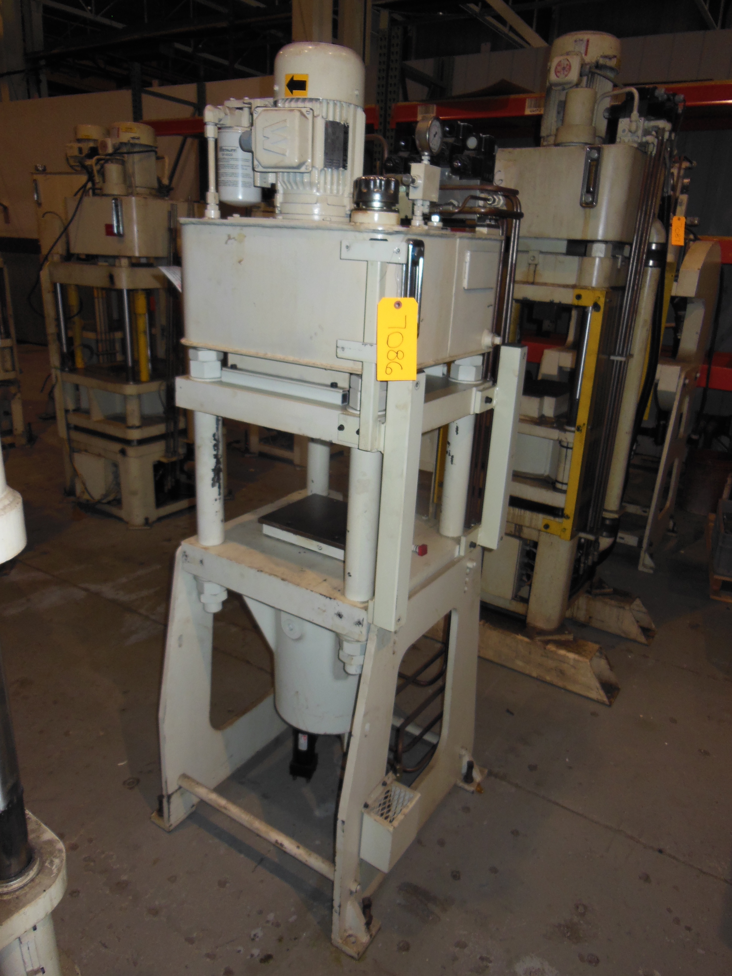 Hydraulic Presses/FISHER DYNAMICS