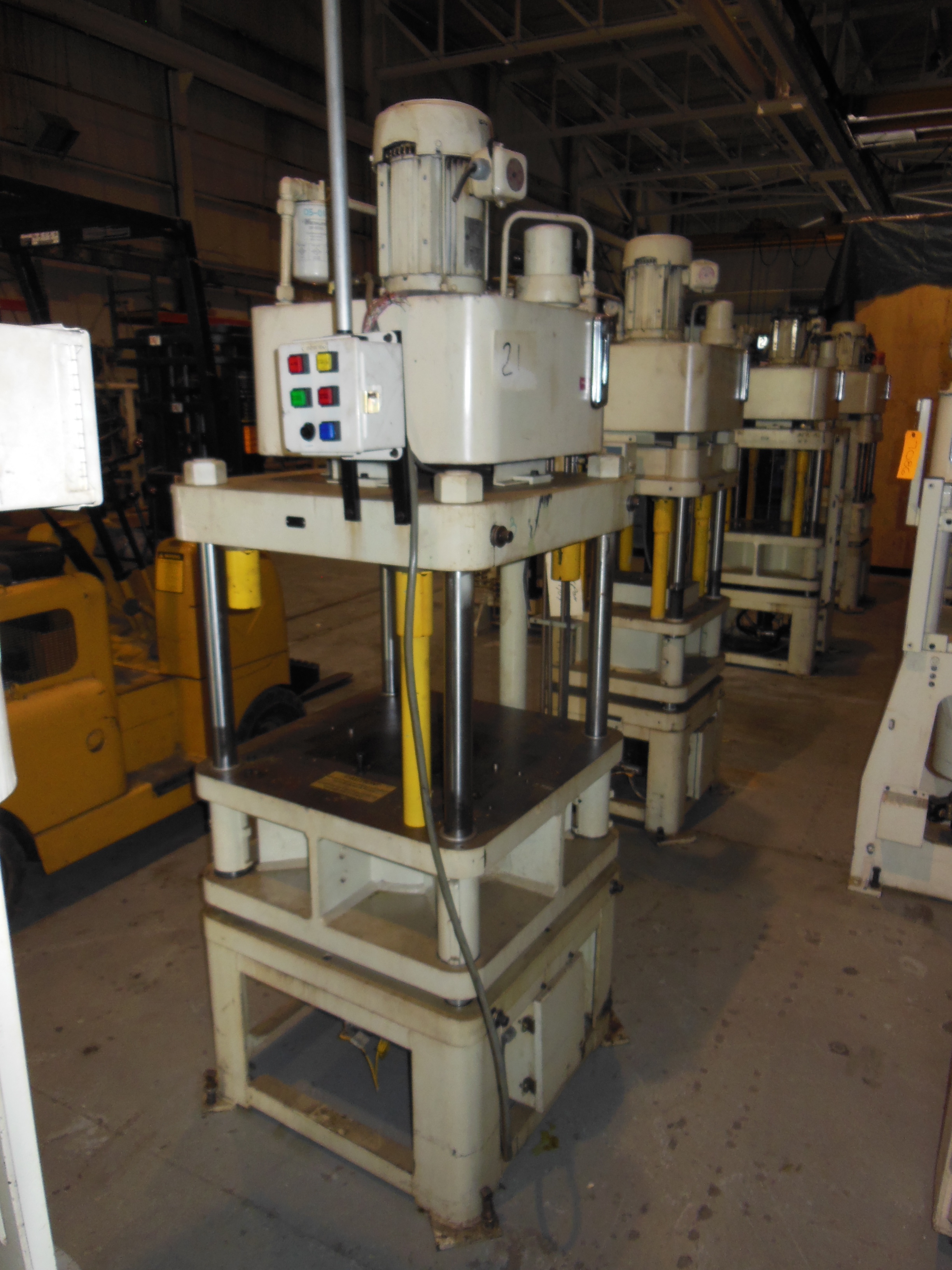 Hydraulic Presses/FISHER DYNAMICS