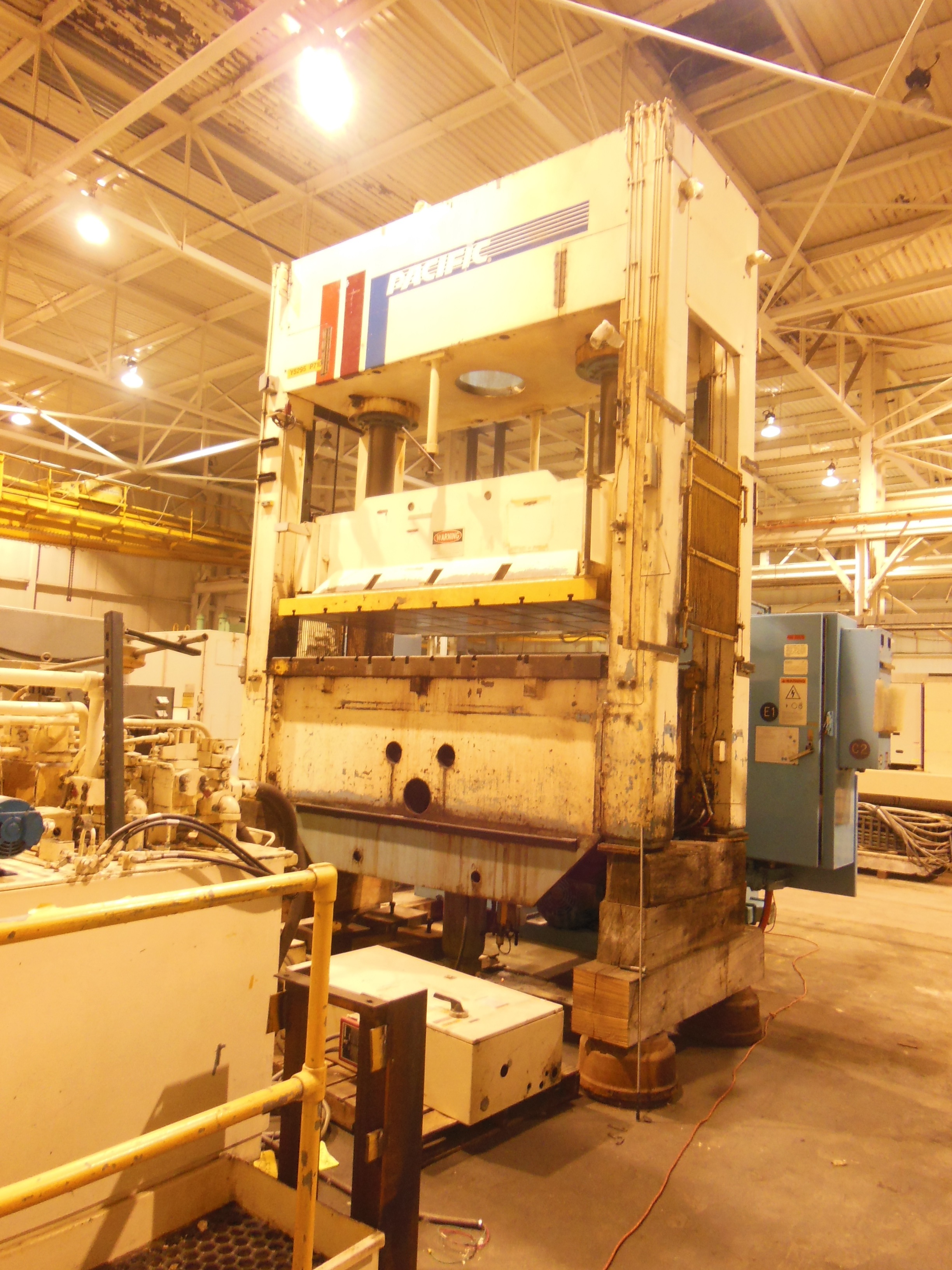 Hydraulic Presses/Pacific200-D8-48-96