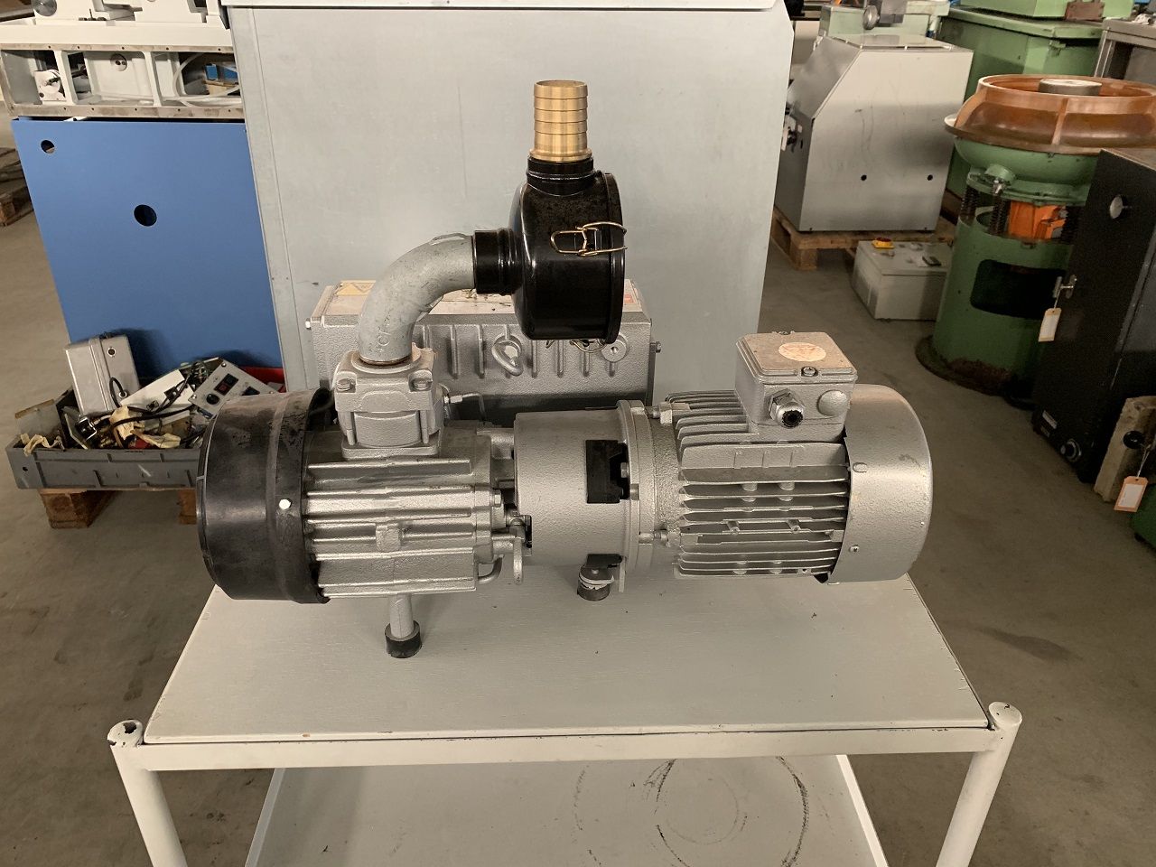 Miscellaneous/VACUUM PUMP BUSCH TYPE RA-0040 F