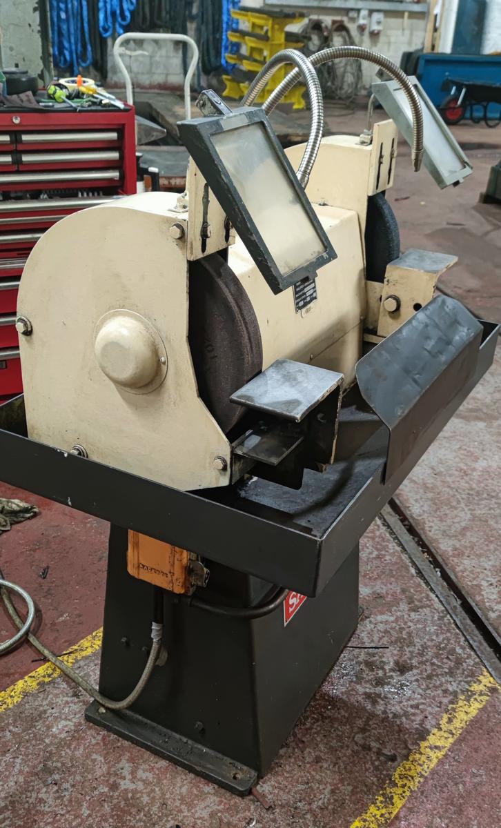 Pedestal Grinders/Samand 14â? x â?? Double Ended Pedestal Tool Grinder