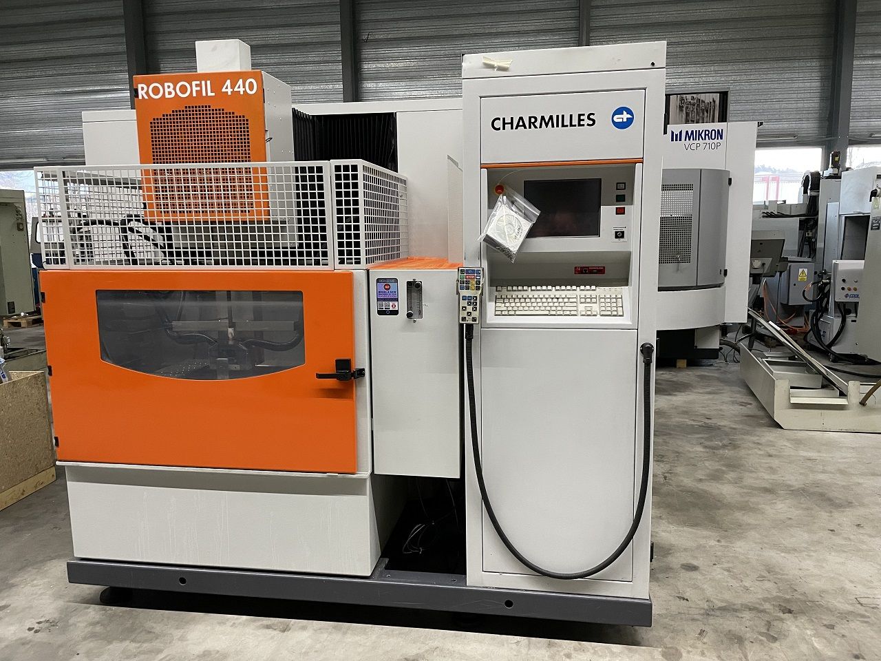 Drilling/WIRE ED-SINKING MACHINE CHARMILLES ROBOFIL 440