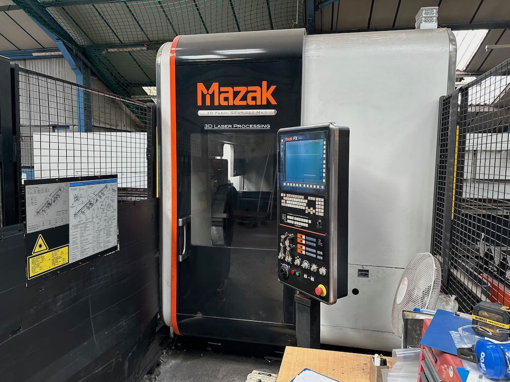 Laser Cutting/Fabri-gear 220 II 2.5kW 7 Axis Laser Tube Cutter