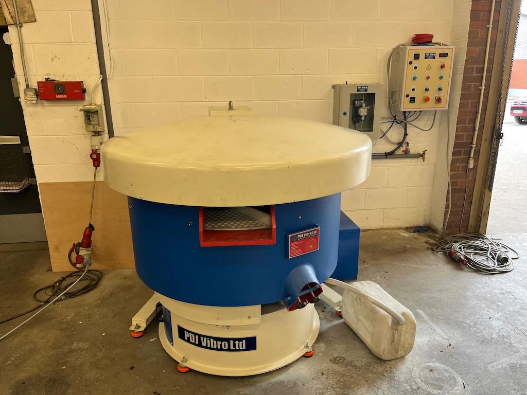 Finishing/EVP-A 350 Litre Vibratory Bowl Finishing Machine