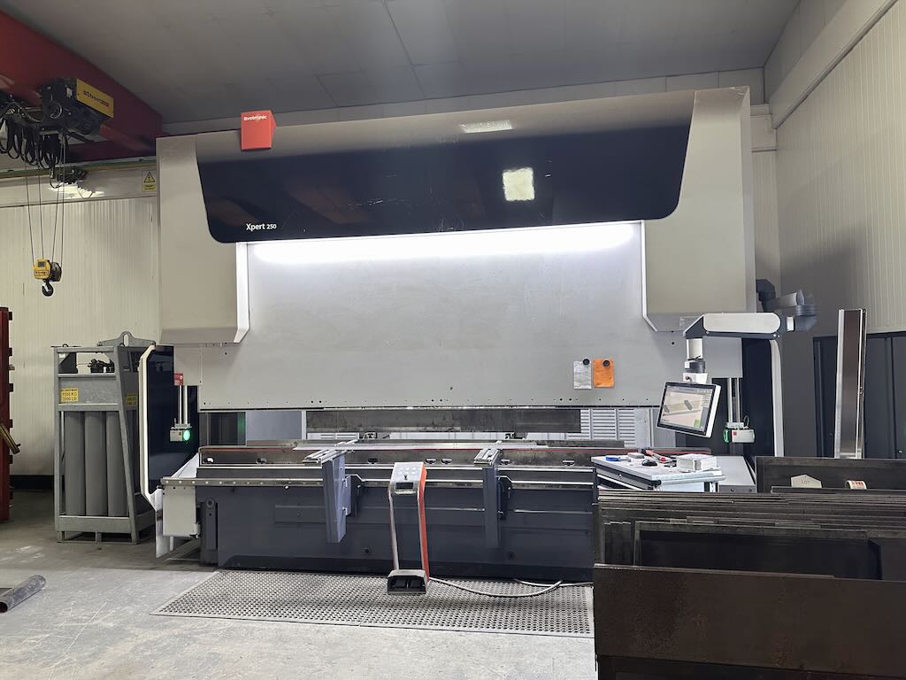 Press Brakes/Xpert 250-4100