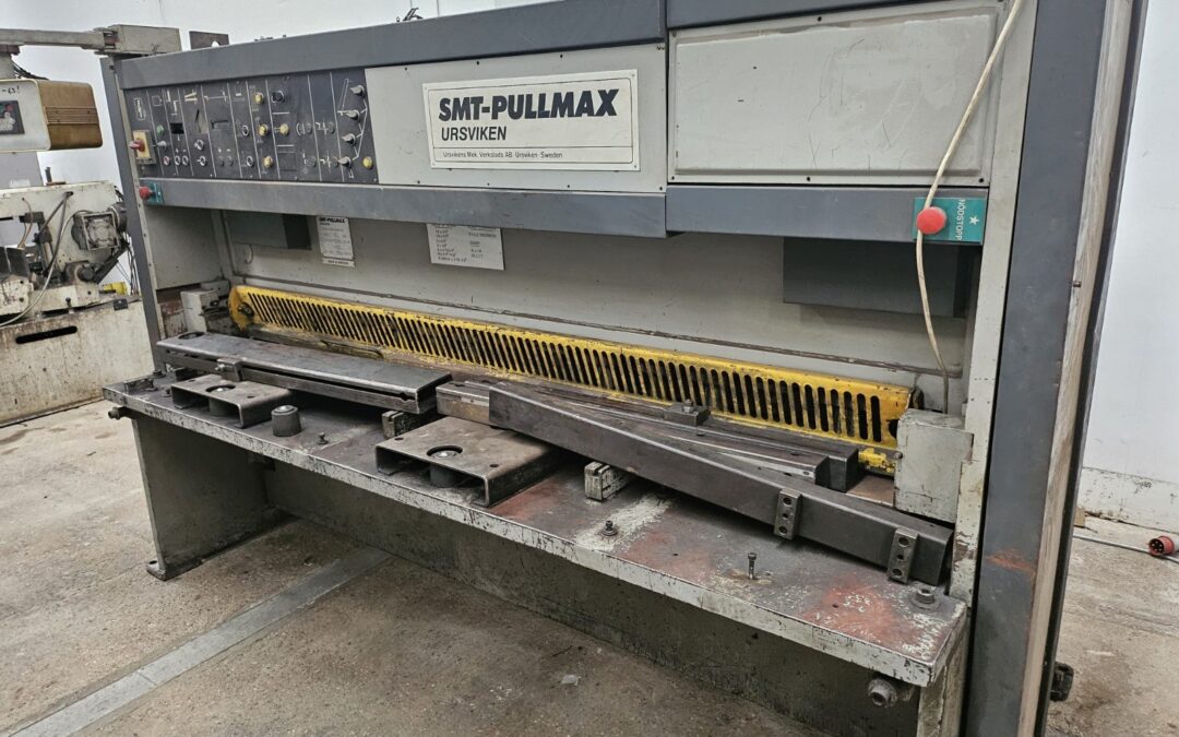 Guillotines/SMT Pullmax Ursviken E325 2.5m x 10mm Hydraulic Shear