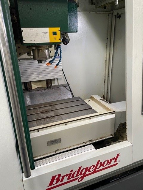 Horizontal Mills/Bridgeport VMC 600 XP