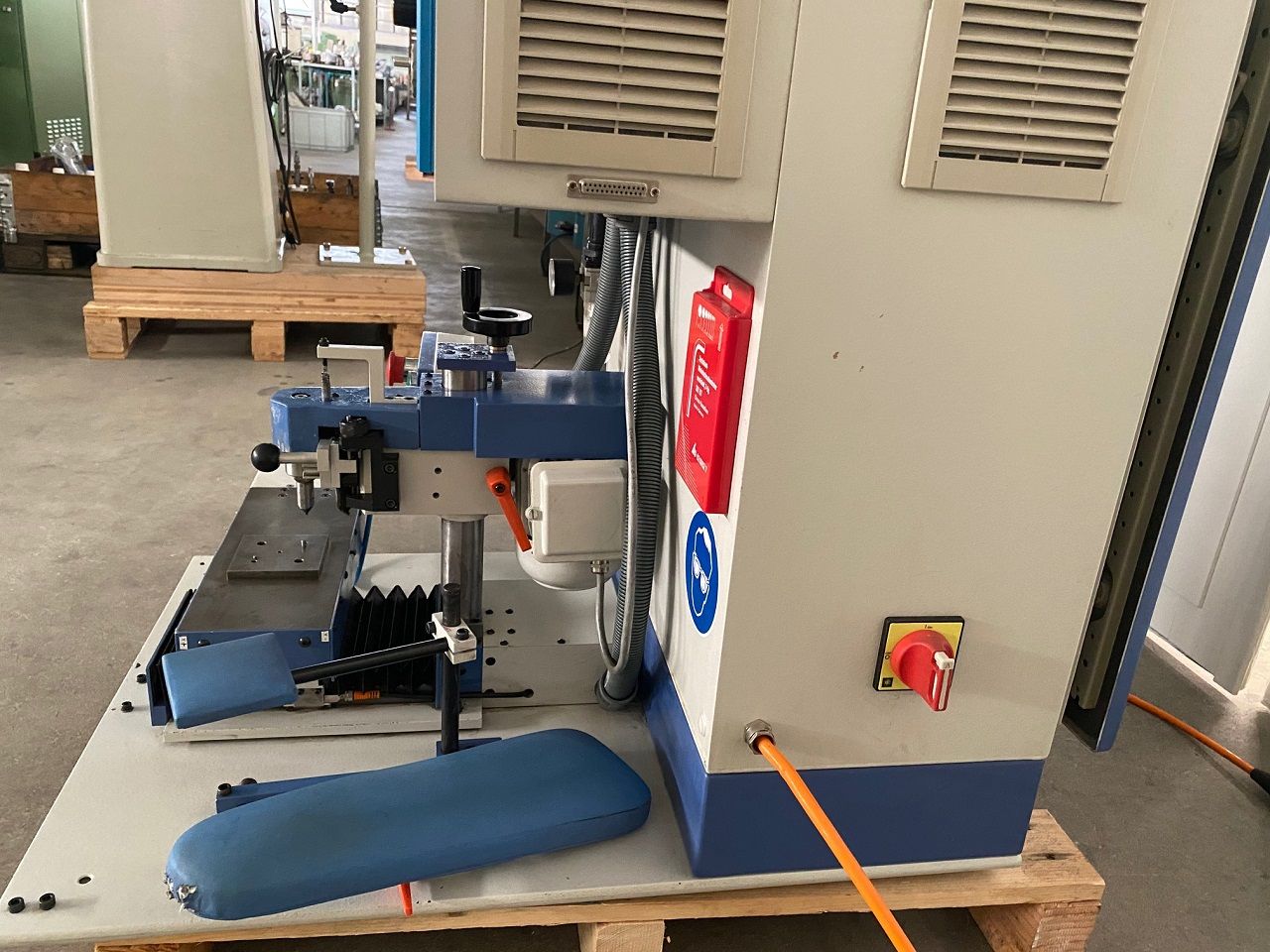 Miscellaneous/CIRCULAR-GRAIN MACHINE GOLAY TYPE CNC1