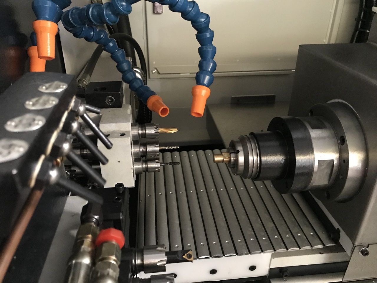 CNC Lathes/AUTOMATIC CNC-LATHE JINN FA TYPE JSL-20AB