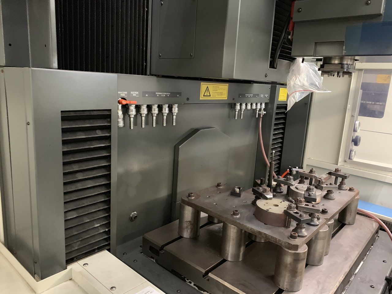 Electro Discharge Machining/ED-SINKING MACHINE MITSUBISHI TYPE EA12-VM