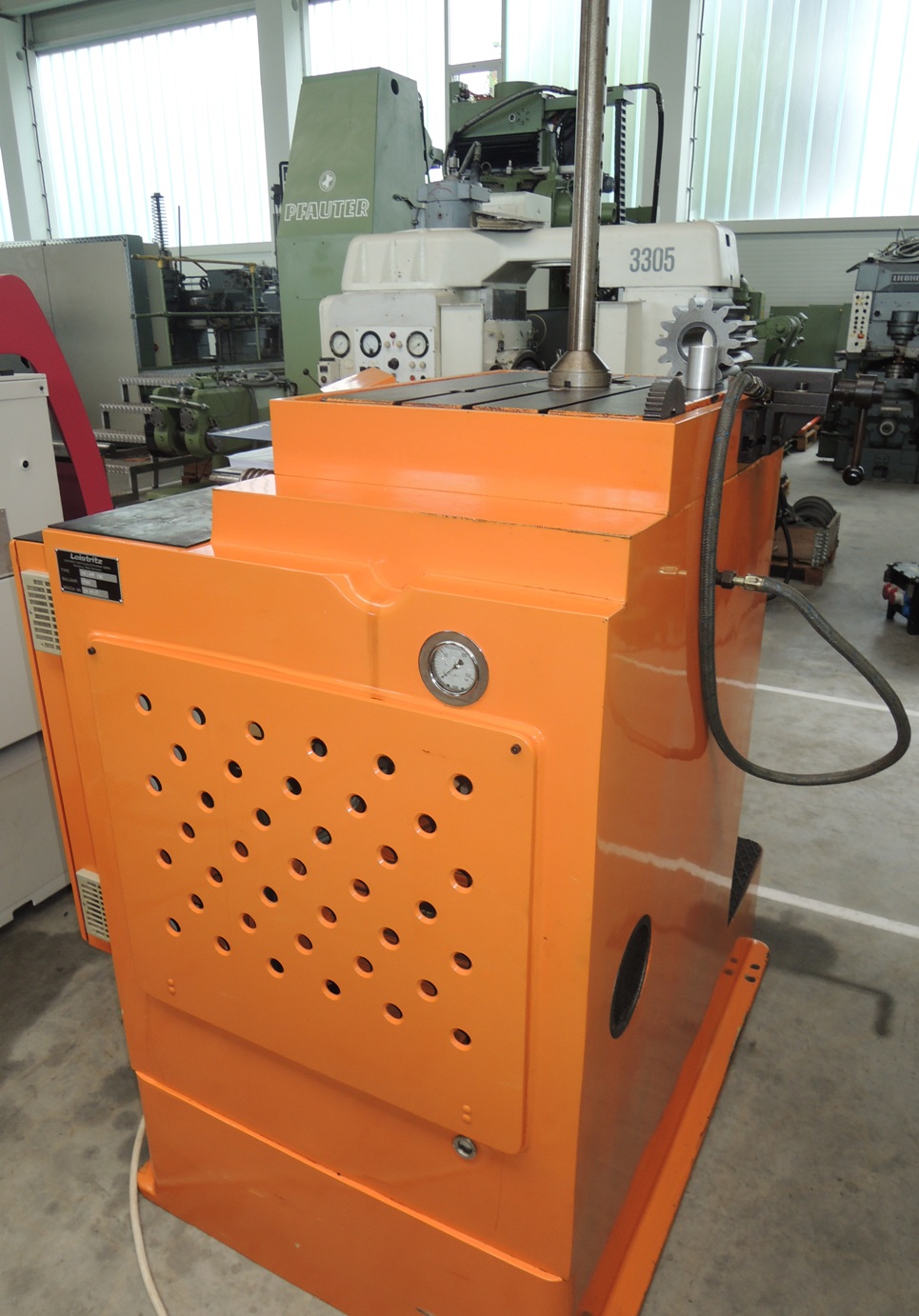 Broaching/LEISTRITZ POLYMAT 50/400 CNC