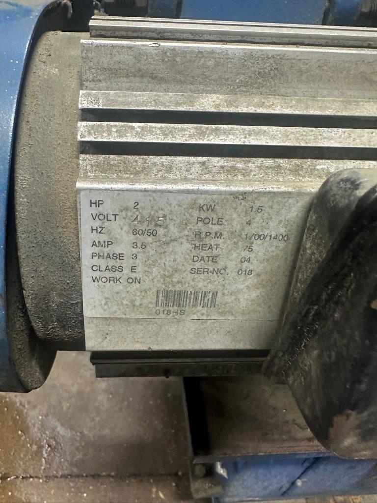 Horizontal Bandsaws/Used Ajax VHB250 Bandsaw (4810)