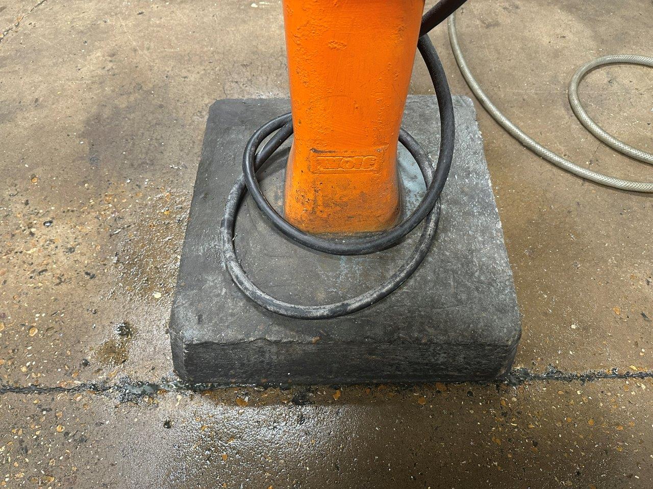 Double-Sided Grinder/Used Wolf 8" Double Ended Grinder (4902)