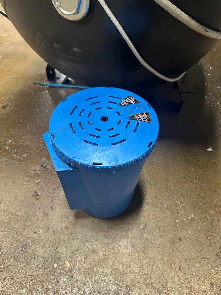 Compressors/Used ABAC Genesis 7.5/8/270 Air Screw Compressor with MC2 Controller