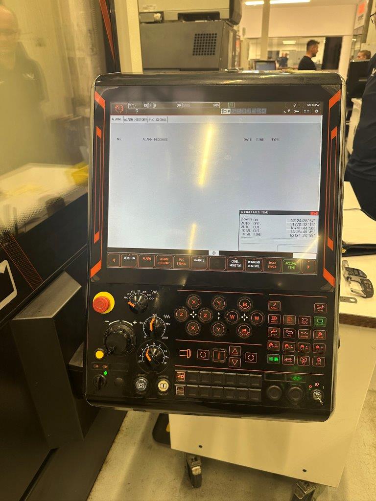 CNC Lathes/Used Mazak Integrex i100 x 520mm bed (4670)