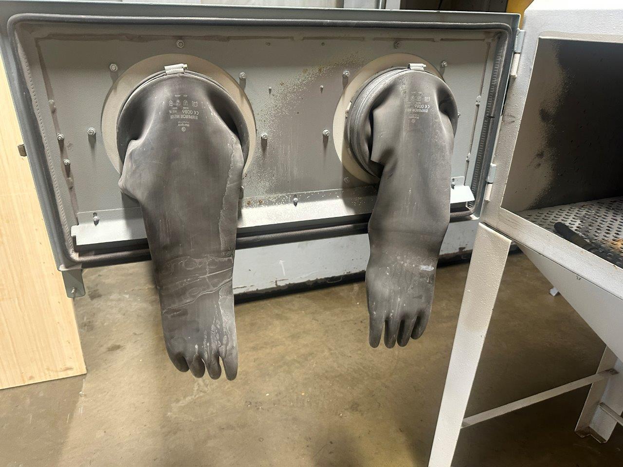 Finishing/Used Clemco Blast Cabinet (4816)