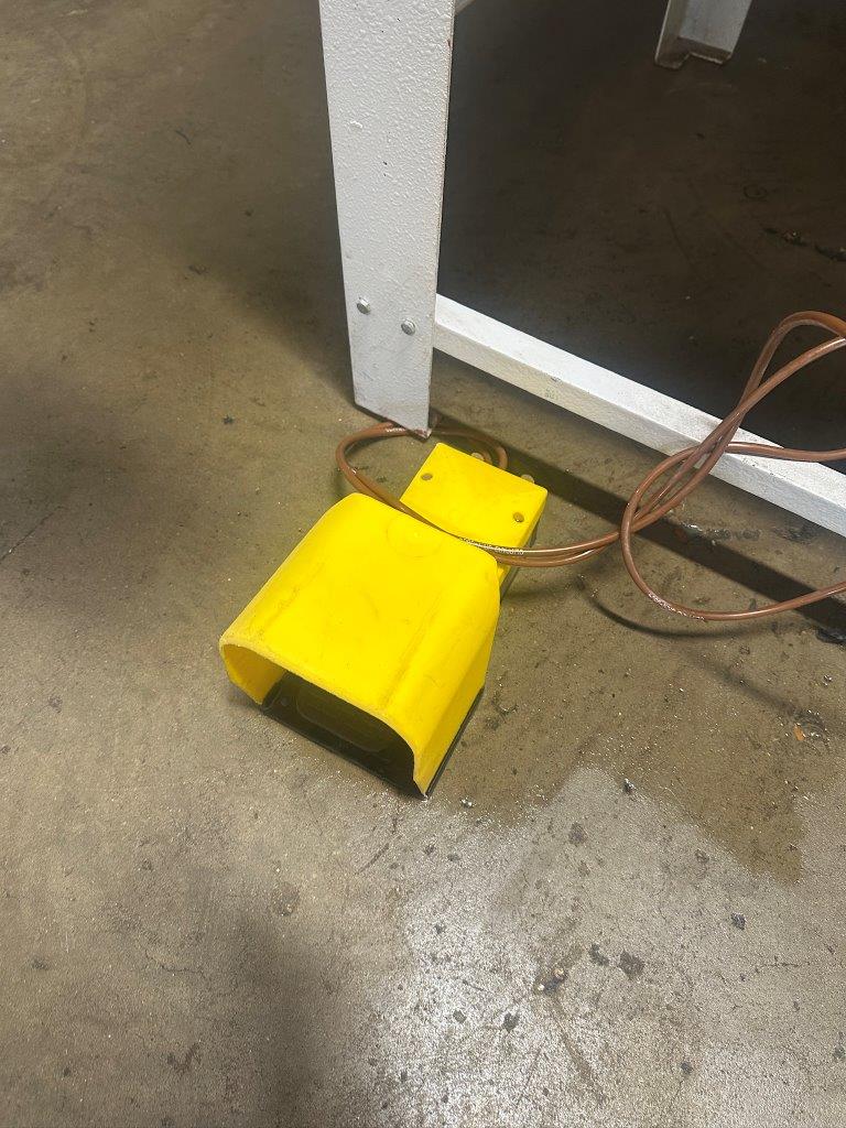 Finishing/Used Clemco Blast Cabinet (4816)