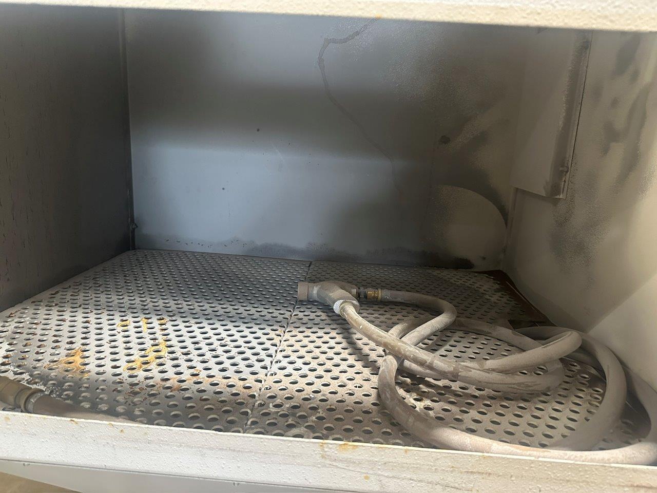 Finishing/Used Clemco Blast Cabinet (4816)
