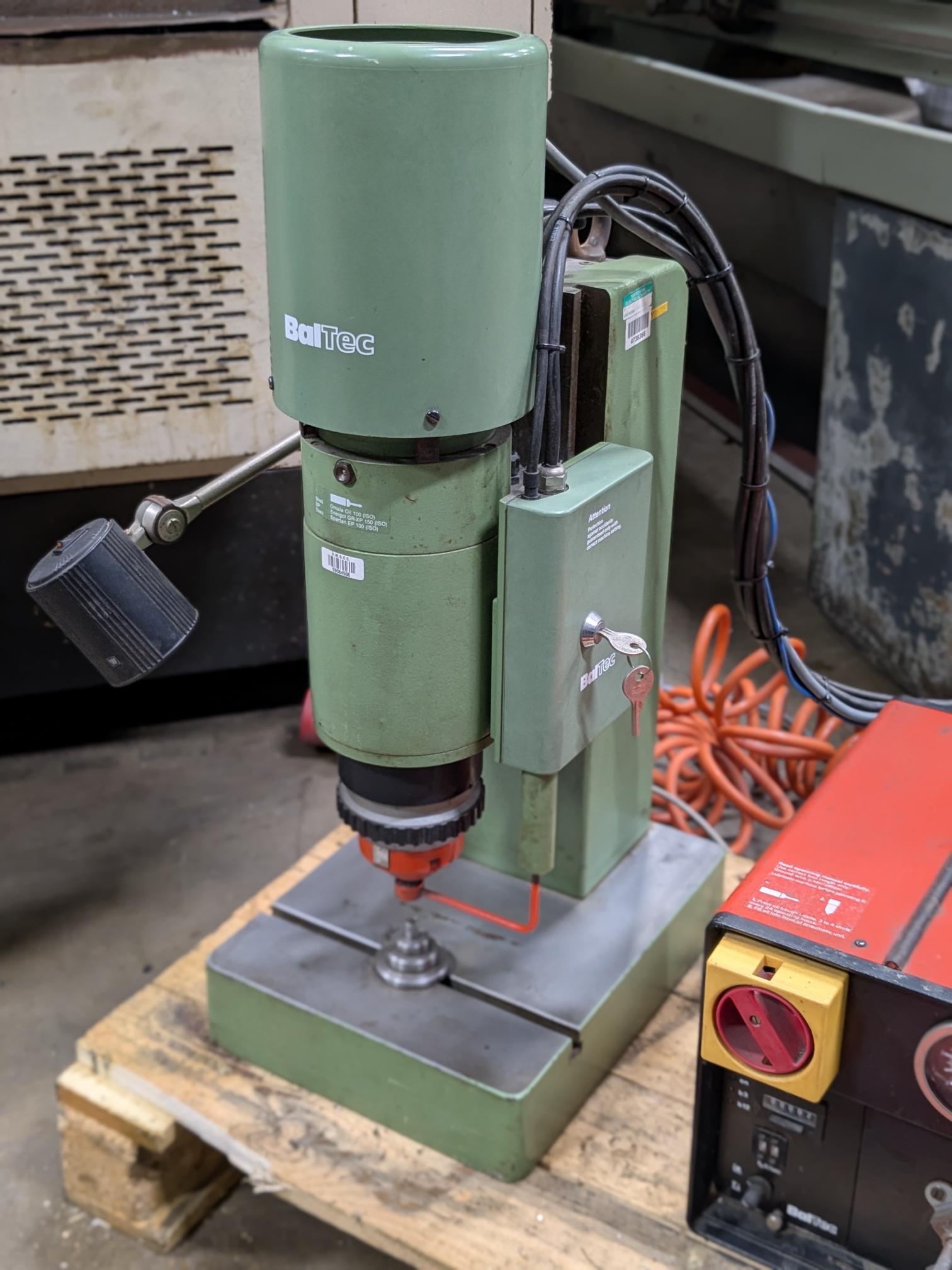 Rivetting/Used Baltec Riveter (4952)